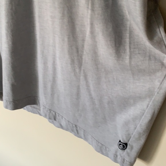 Volcom Grey V-neck, size medium - Picture 4 of 4